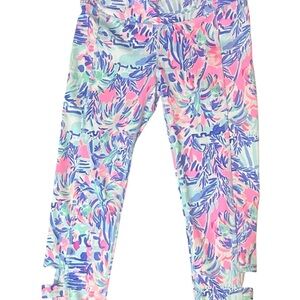 LILLY PULITZER Luxletic Weekender Cropped Leggings
Cabana Cocktail Small